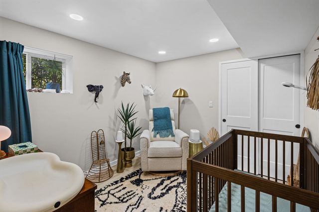 5144 N Kolmar Avenue, Chicago, IL 60630