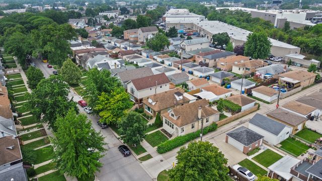 5144 N Kolmar Avenue, Chicago, IL 60630