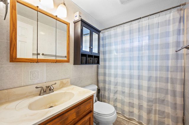 1716 E Boy Scout Road, Hixson, TN 37343