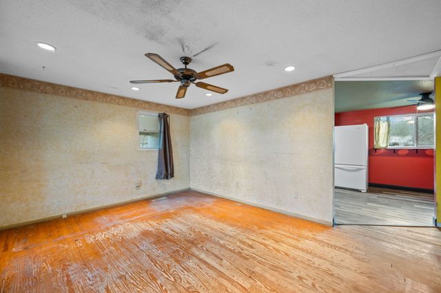 1716 E Boy Scout Road, Hixson, TN 37343