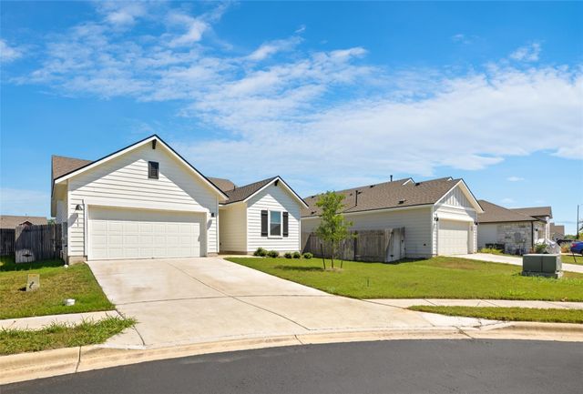 111 Cold Spring LOOP, Bastrop, TX 78602