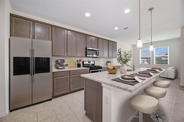 111 Cold Spring LOOP, Bastrop, TX 78602