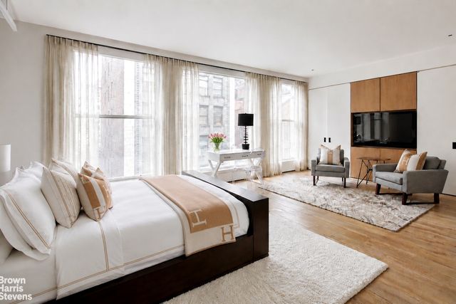 28 W 38TH Street PHW, New York City, NY 10018