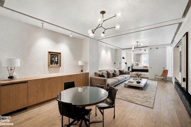 28 W 38TH Street PHW, New York City, NY 10018