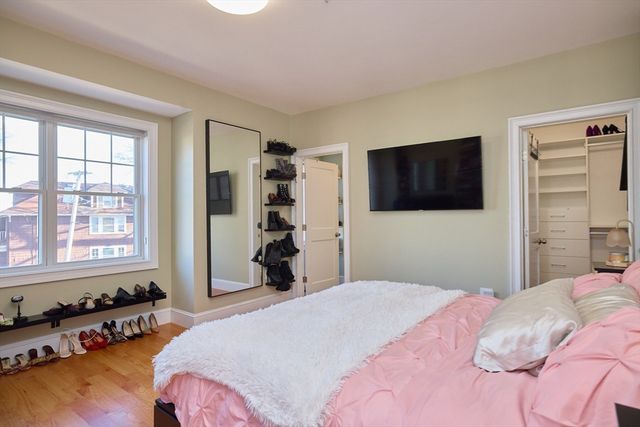 23-25 Bowdoin Ave 4, Boston, MA 02121