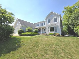 952 N Dexter Lane, Hoffman Estates, IL 60169