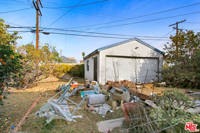 227 W 52nd Street, Los Angeles, CA 90037