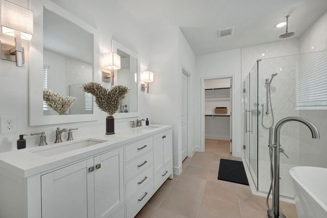 12102 Willow Way Avenue, Mont Belvieu, TX 77535