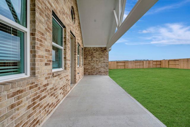 12102 Willow Way Avenue, Mont Belvieu, TX 77535