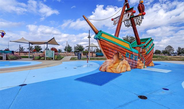 12102 Willow Way Avenue, Mont Belvieu, TX 77535