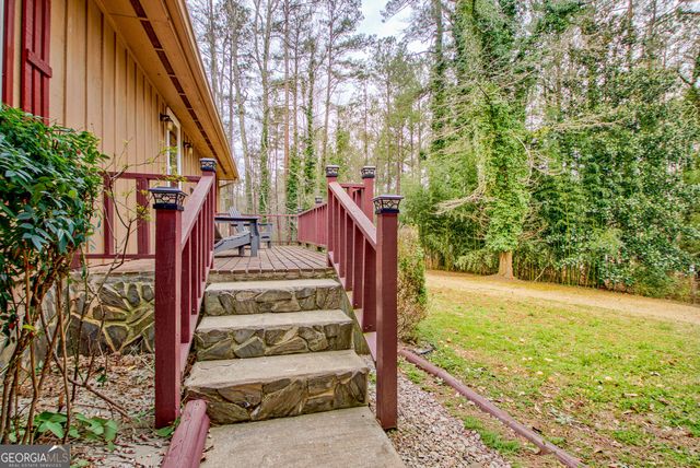 354 Woodcrest Drive, Sharpsburg, GA 30277