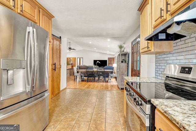 354 Woodcrest Drive, Sharpsburg, GA 30277