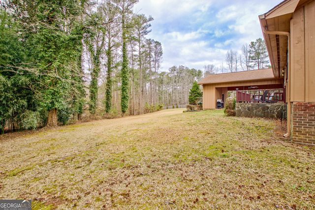 354 Woodcrest Drive, Sharpsburg, GA 30277