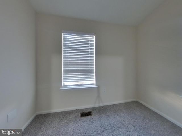 4192 BLUEBIRD DR, Waldorf, MD 20603