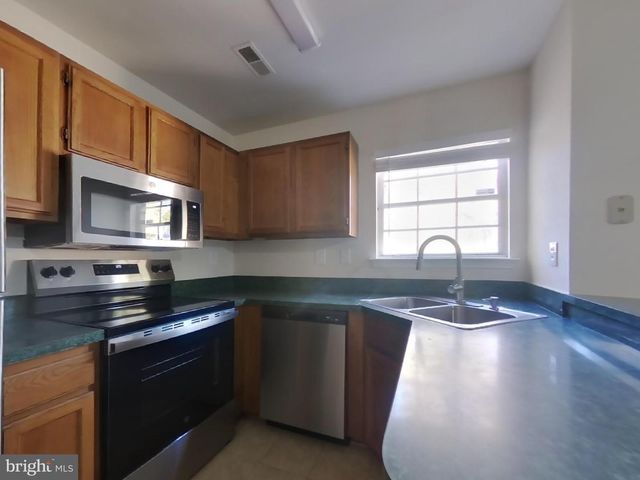 4192 BLUEBIRD DR, Waldorf, MD 20603