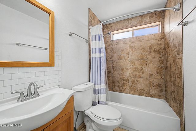 2402 E CARMEL Avenue, Mesa, AZ 85204