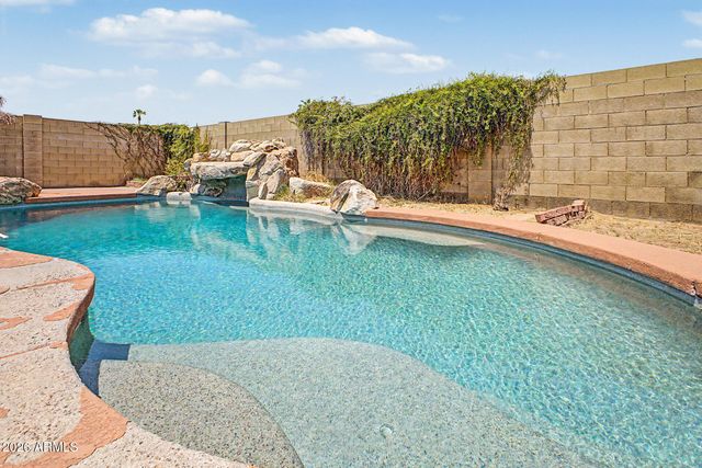 2402 E CARMEL Avenue, Mesa, AZ 85204