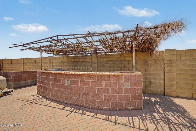 2402 E CARMEL Avenue, Mesa, AZ 85204
