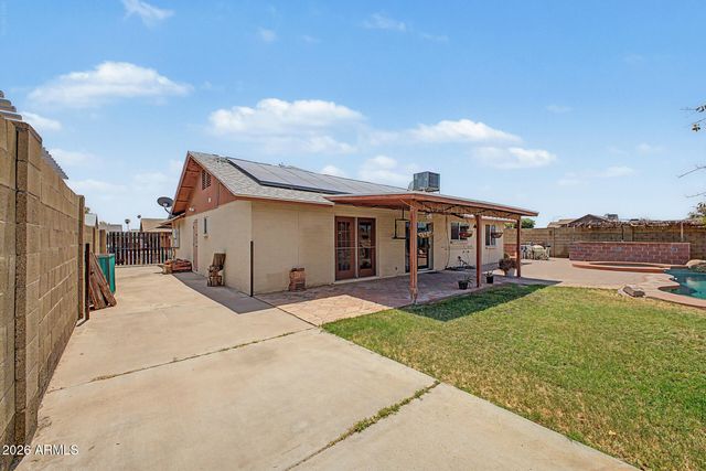 2402 E CARMEL Avenue, Mesa, AZ 85204