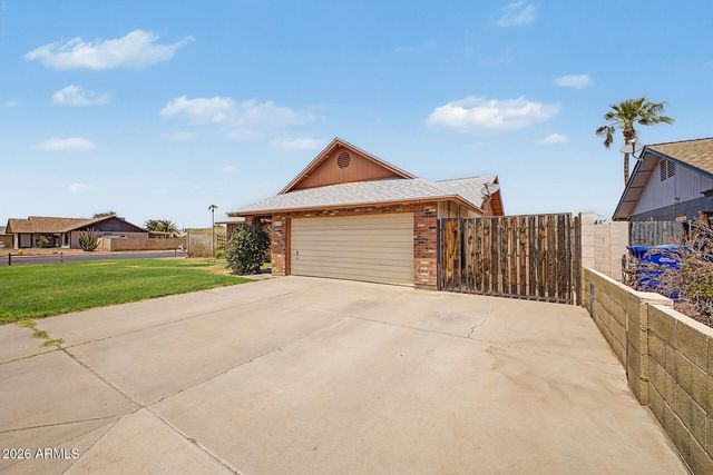 2402 E CARMEL Avenue, Mesa, AZ 85204