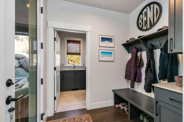 3352 NW Fairway Heights Drive, Bend, OR 97703