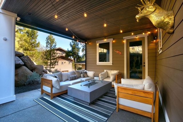 3352 NW Fairway Heights Drive, Bend, OR 97703