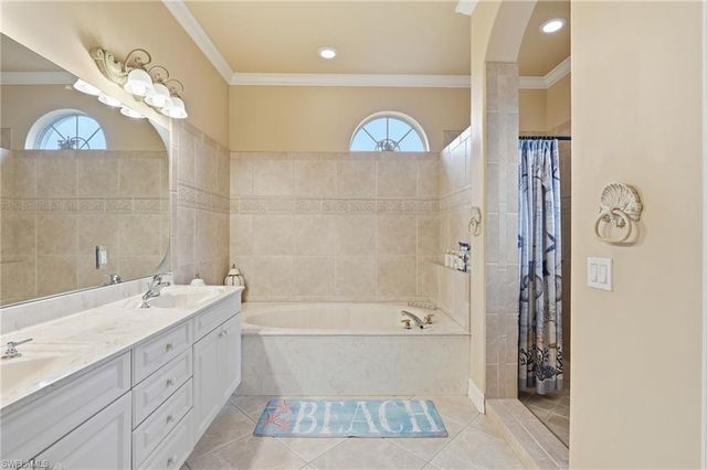 1621 Almeria CT, Marco Island, FL 34145
