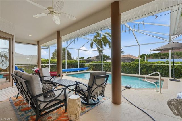1621 Almeria CT, Marco Island, FL 34145
