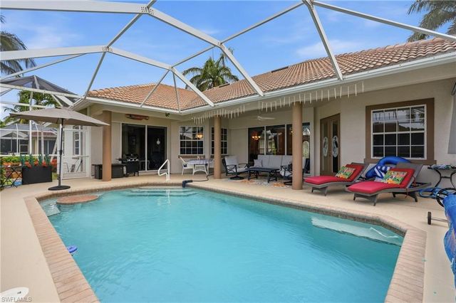 1621 Almeria CT, Marco Island, FL 34145