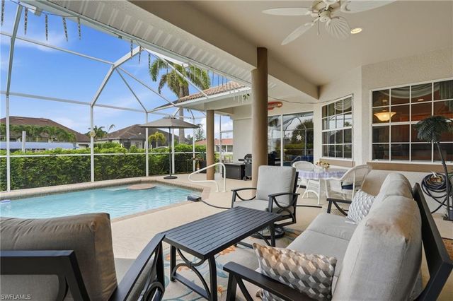 1621 Almeria CT, Marco Island, FL 34145
