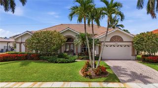 1621 Almeria CT, Marco Island, FL 34145