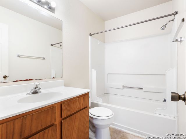 825 Sagewood, San Marcos, TX 78666