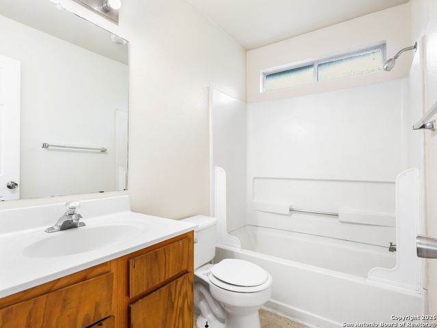 825 Sagewood, San Marcos, TX 78666