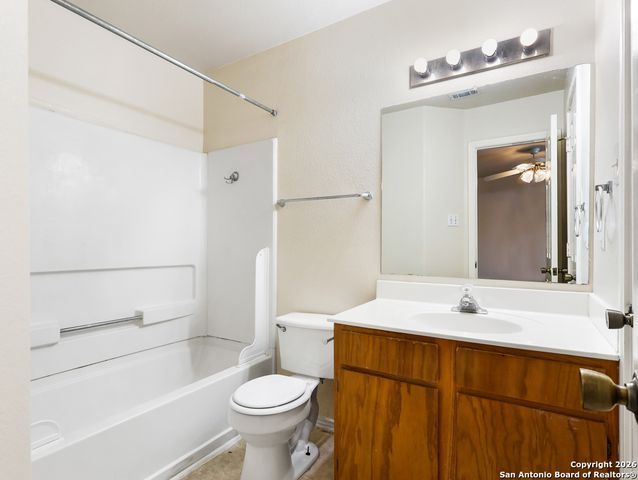 825 Sagewood, San Marcos, TX 78666