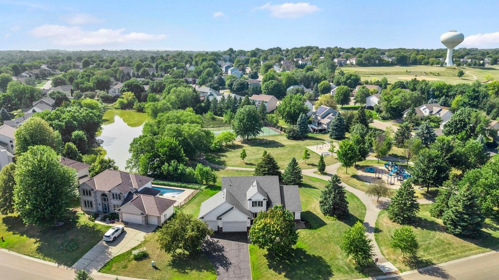 3685 Commonwealth Road, Woodbury, MN 55125 — photo 2