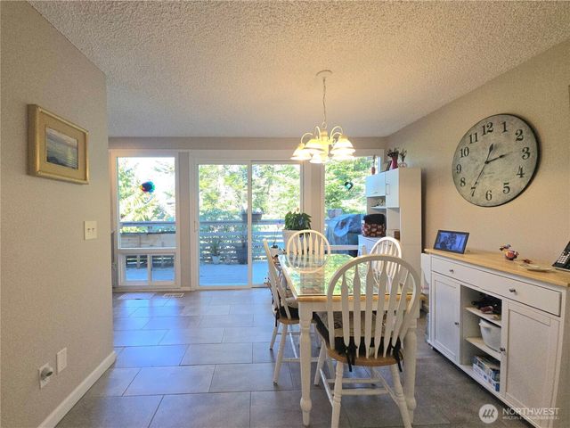 296 Taylor Blvd, Sequim, WA 98382