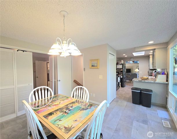 296 Taylor Blvd, Sequim, WA 98382