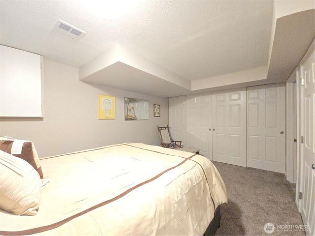 296 Taylor Blvd, Sequim, WA 98382