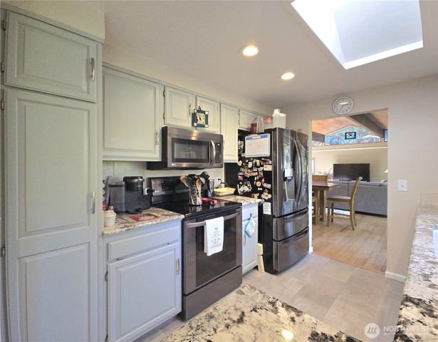 296 Taylor Blvd, Sequim, WA 98382