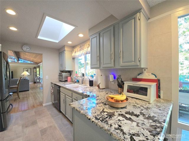 296 Taylor Blvd, Sequim, WA 98382