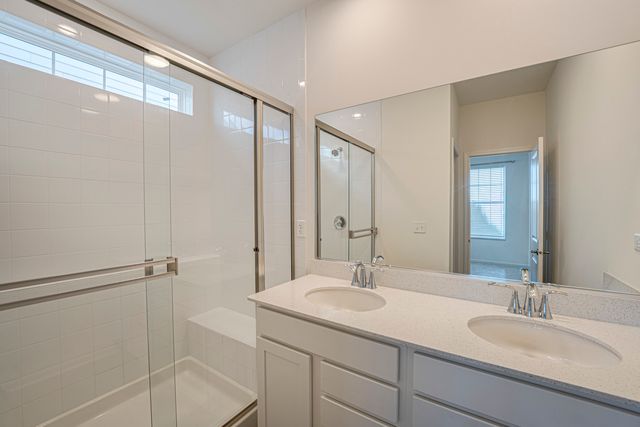 2939 SHOWPLACE Drive, Naperville, IL 60564