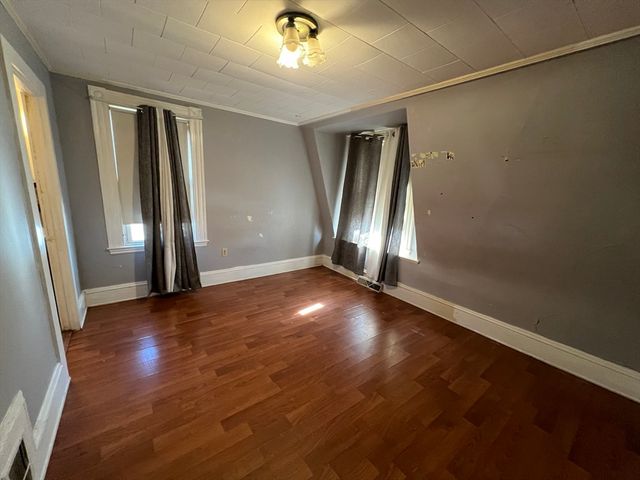 34 Chestnut Street 3, Wakefield, MA 01880