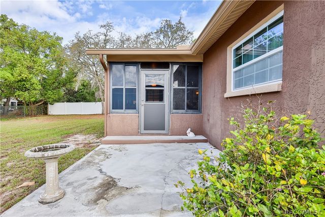 319 Dartmouth Avenue, Spring Hill, FL 34606
