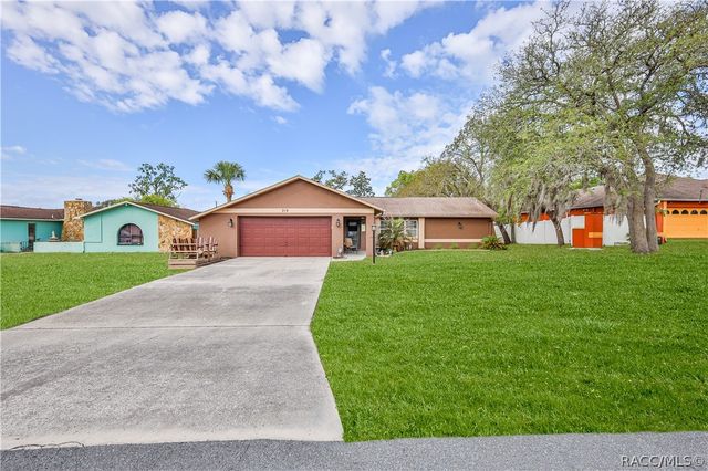 319 Dartmouth Avenue, Spring Hill, FL 34606