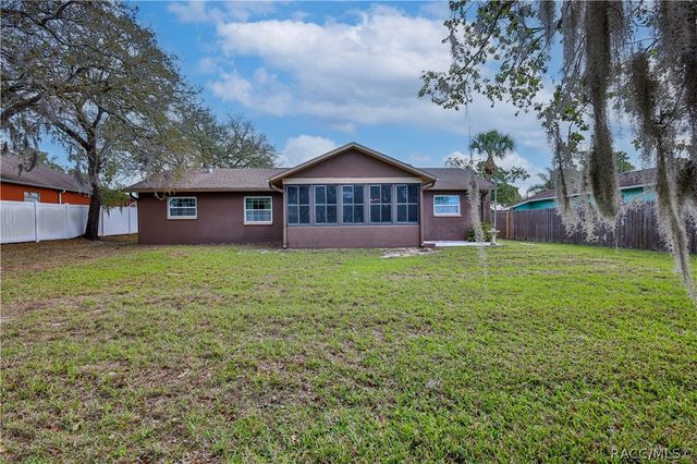 319 Dartmouth Avenue, Spring Hill, FL 34606