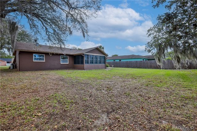319 Dartmouth Avenue, Spring Hill, FL 34606