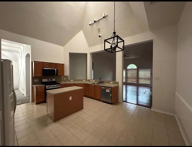 2606 Iris Court, Pearland, TX 77584