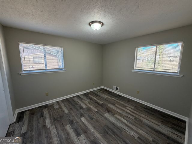 824 Jesters Lake Drive, Jonesboro, GA 30236