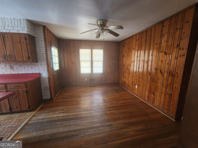 2513 Graywall Street, East Point, GA 30344