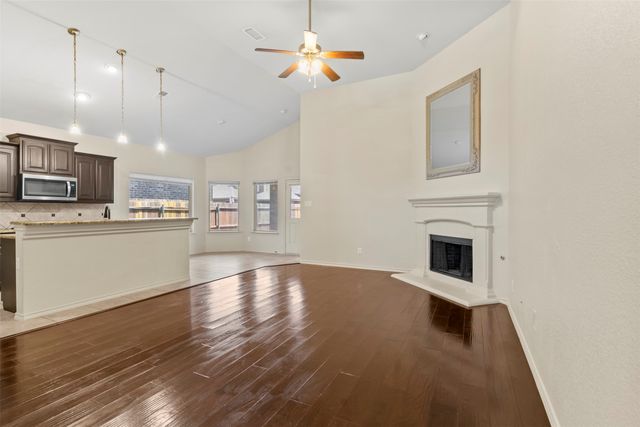 4809 Gunnison Drive, Denton, TX 76208